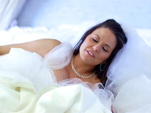 Spectacular Cheating Bride Porn Videos at RunPorn.com