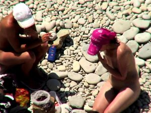 Beach Voyeur Lesbians - Beach Voyeur Lesbian - Porno @ TeatroPorno.com