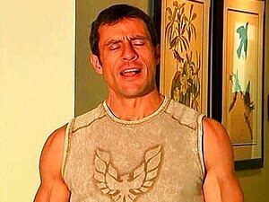 Papi Gay Muscled - Porno @ TeatroPorno.com