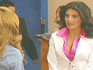 Mega Micro Falda - Porno @ TeatroPorno.com