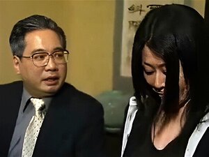 Experimenta el placer supremo mientras esta esposa