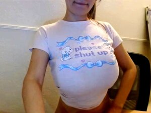 Rubia pervertida con un culo apretado y grandes