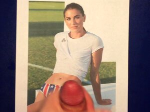 Alex Morgan Bikini - Porno @ TeatroPorno.com