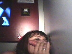 Wife Swallow Glory Hole - Porno @ TeatroPorno.com