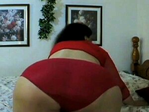 Madura BBW jugando con su juguete