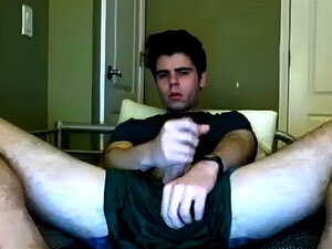 Chico Lindo Parpadea la Polla en la Webcam