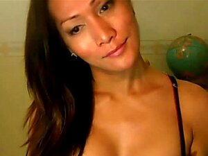 Hermosa filipina quiere ser devastada