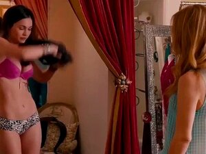 Megan Fox Topless - Porno @ TeatroPorno.com
