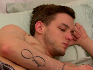 Gay Hermoso Ojos Azules - Porno @ TeatroPorno.com