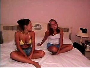 300px x 225px - Firt Time Lesbian Oral Orgasm - Porno @ TeatroPorno.com